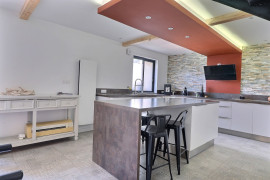 
                                                                                        Vente
                                                                                         Maison 7 pièces