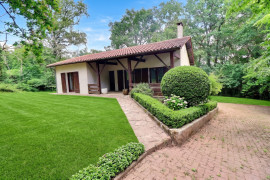 
                                                                                        Vente
                                                                                         Maison 7 pièces