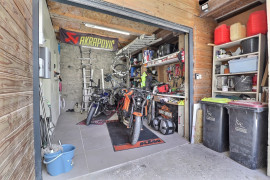 
                                                                                        Vente
                                                                                         Maison 7 pièces