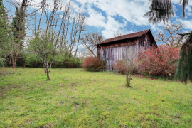 
                                                                                        Vente
                                                                                         Maison 7 pièces