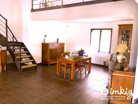 
                                                                                        Vente
                                                                                         Maison 7 pièces