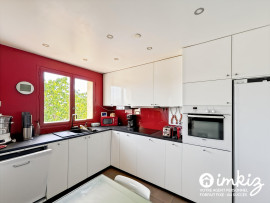 
                                                                                        Vente
                                                                                         Maison 7 pièces