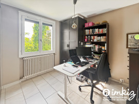 
                                                                                        Vente
                                                                                         Maison 7 pièces à proximité de toutes commodités