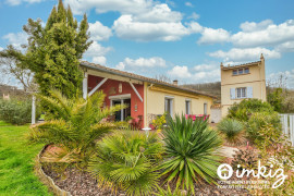 Vente
Maison 7 pièces avec dépendance et pigeonnier