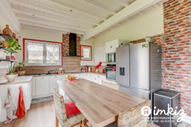 Vente
Maison 7 pièces avec dépendance et pigeonnier