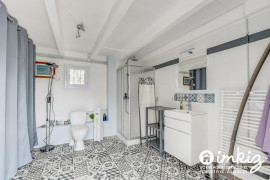 Vente
Maison 7 pièces avec dépendance et pigeonnier