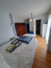 
                                                                                        Vente
                                                                                         Maison 7 pièces, calme, grands volumes, lumineuse
