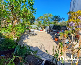 
                                                                                        Vente
                                                                                         Maison 7 pièces, calme, grands volumes, lumineuse