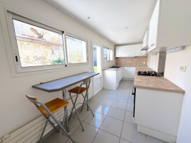 
                                                                                        Vente
                                                                                         Maison 7 Pièces - Jardin - Chartrons
