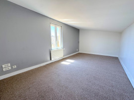 
                                                                                        Vente
                                                                                         Maison 7 Pièces - Jardin - Chartrons