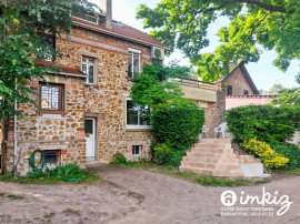 
                                                                                        Vente
                                                                                         Maison 7 pièces maison de charme sur terrain arbor