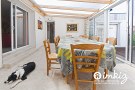 
                                                                                        Vente
                                                                                         Maison 7 pièces pour thérapeutes, artistes
