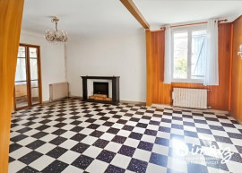 Vente
Maison 7 pièces sur grande parcelle arborée