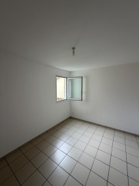 
                                                                                        Location
                                                                                         Maison 75m² Salazie – 810€/mois