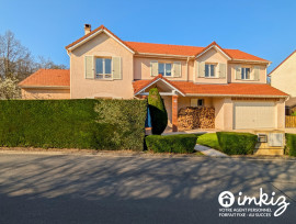 
                                                                                        Vente
                                                                                         Maison 7pièces, jardin et garage