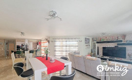 
                                                                                        Vente
                                                                                         Maison 8 pièces