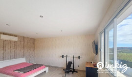 
                                                                                        Vente
                                                                                         Maison 8 pièces