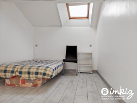 
                                                                                        Vente
                                                                                         Maison 8 pièces