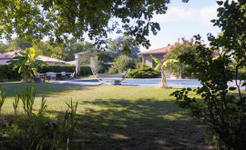 
                                                                                        Vente
                                                                                         Maison 8 pièces