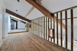
                                                                                        Vente
                                                                                         Maison 8 pièces