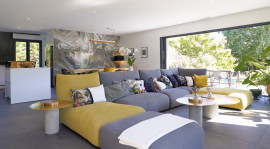 
                                                                                        Vente
                                                                                         Maison 8 pièces