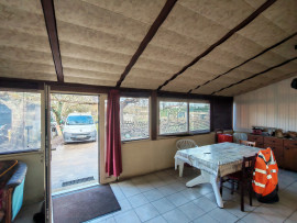 
                                                                                        Vente
                                                                                         Maison 8 pièces