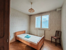 
                                                                                        Vente
                                                                                         Maison 8 pièces