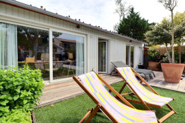 
                                                                                        Vente
                                                                                         Maison 8 pièces