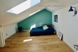 
                                                                                        Vente
                                                                                         Maison 8 pièces
