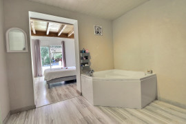 
                                                                                        Vente
                                                                                         Maison 8 pièces