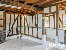 
                                                                                        Vente
                                                                                         Maison 8 pièces