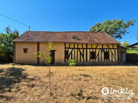 
                                                                                        Vente
                                                                                         Maison 8 pièces