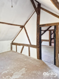 
                                                                                        Vente
                                                                                         Maison 8 pièces