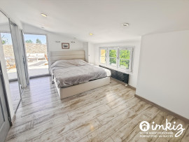 
                                                                                        Vente
                                                                                         Maison 8 pièces