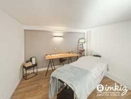 
                                                                                        Vente
                                                                                         Maison 8 pièces