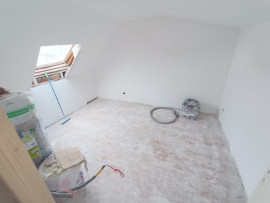 
                                                                                        Vente
                                                                                         Maison 3 chambres à finir de rénover