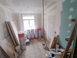 
                                                                                        Vente
                                                                                         Maison 3 chambres à finir de rénover