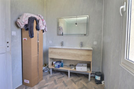 
                                                                                        Vente
                                                                                         Maison 9 pièces