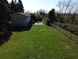 
                                                                                        Vente
                                                                                         Maison 9 pièces