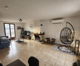 
                                                                                        Location
                                                                                         Maison à 15 minutes des transports, RER A et B