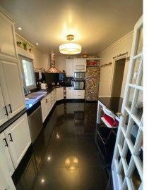 
                                                                                        Location
                                                                                         Maison à louer à Suresnes