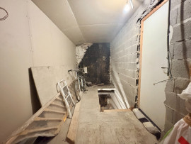 
                                                                                        Vente
                                                                                         Maison à rénover, quartier Ragon à Rezé