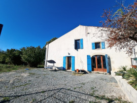 
                                                                                        Vente
                                                                                         Maison à rénover Surgères 17700, à 7mns de la gare