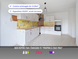 Vente
MAISON A VEIGNE 90M2 + TERRASSE AU COEUR DU BOURG