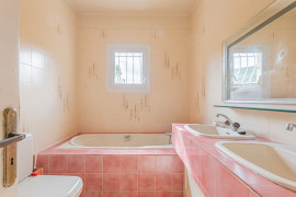 
                                                                                        Vente
                                                                                         Maison à vendre Tourrettes-sur-Loup