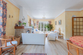 
                                                                                        Vente
                                                                                         Maison à vendre Tourrettes-sur-Loup