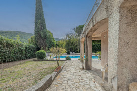 
                                                                                        Vente
                                                                                         Maison à vendre Tourrettes-sur-Loup