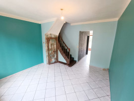 
                                                                                        Vente
                                                                                         Maison amiénoise 2 chambres et jardin St Maurice