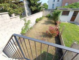 
                                                                                        Vente
                                                                                         Maison amiénoise 2 chambres et jardin St Maurice