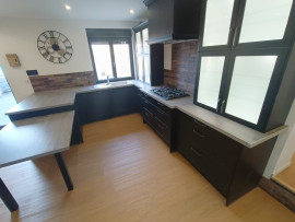 
                                                                                        Vente
                                                                                         Maison  Amiens 4 chambres avec garage et jardin